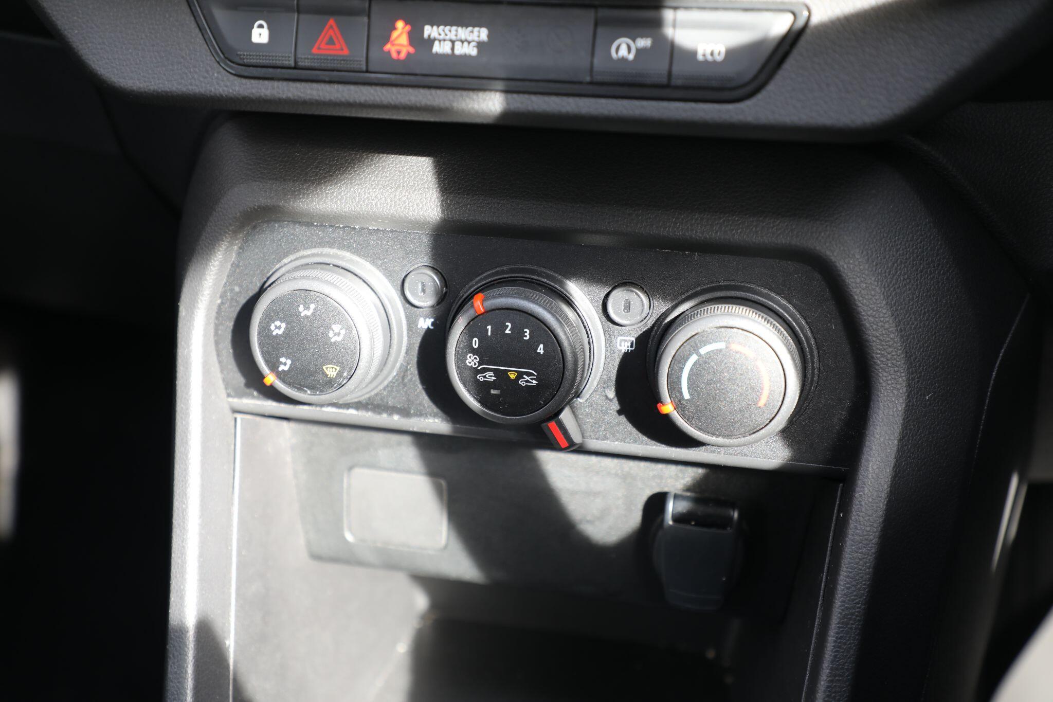 Large vehicle image